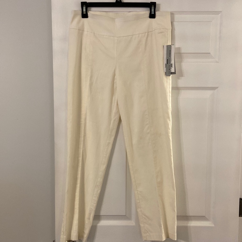 New Directions Pants size 10P off white color inseam 27” pull ups elastic waist